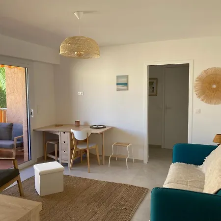 דירה - A 250m De La Mer- 3 Pieces 45m2